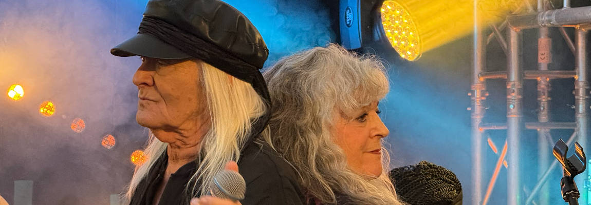 Les & Joyce Carlsen in concert